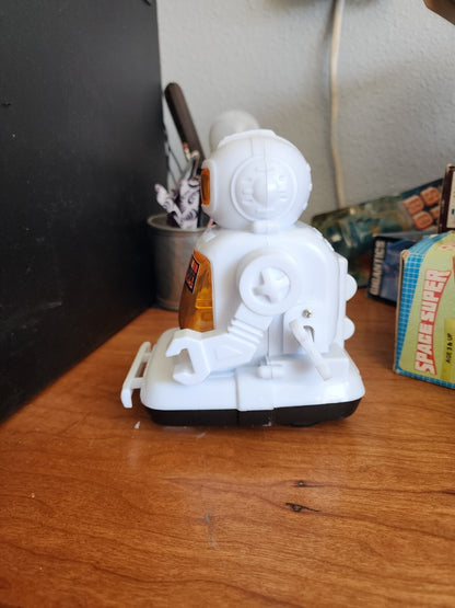 Rare Vintage Toot Toot Robot Wind Up Toy