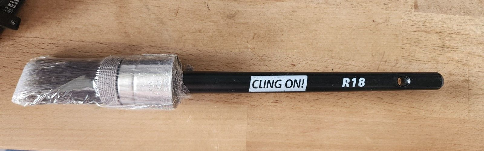 Round Large - R18 Synthetic Cling On Paint Brush