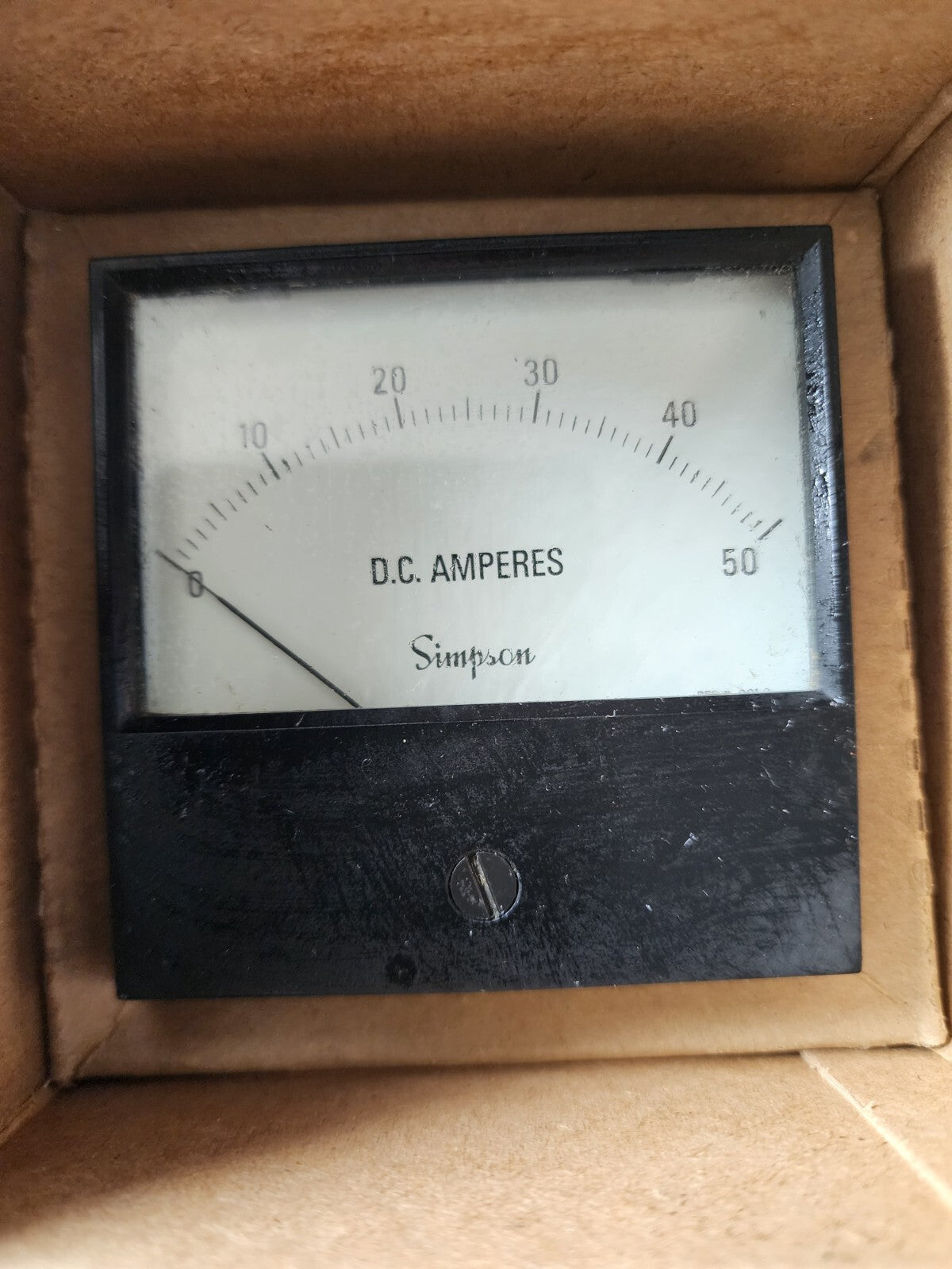 Simpson D.C Amperes Range & Scale 0-10 Model: 2123