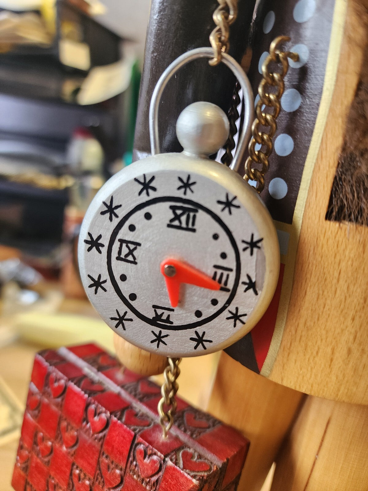 Vintage Steinbach West Germany Immigrant Wooden Nutcracker Musical Suitcase 15"