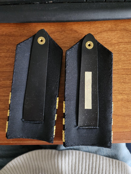 U.S. Navy Shoulder Board: Lieutenant Commander Christian Chaplain - MALE