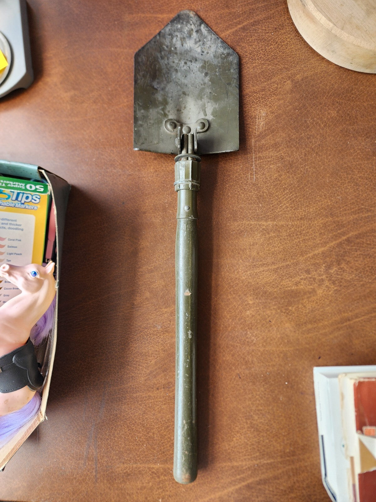 Made in TAIWAN Military Style Green Paint Foldable Trench Shovel Tool