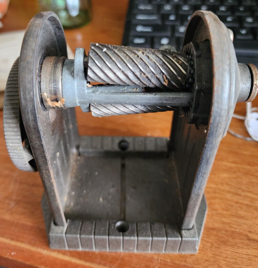 Vtg  Apsco Dexter Super 10 Pencil Sharpener - 6 Hole