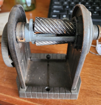 Vtg  Apsco Dexter Super 10 Pencil Sharpener - 6 Hole