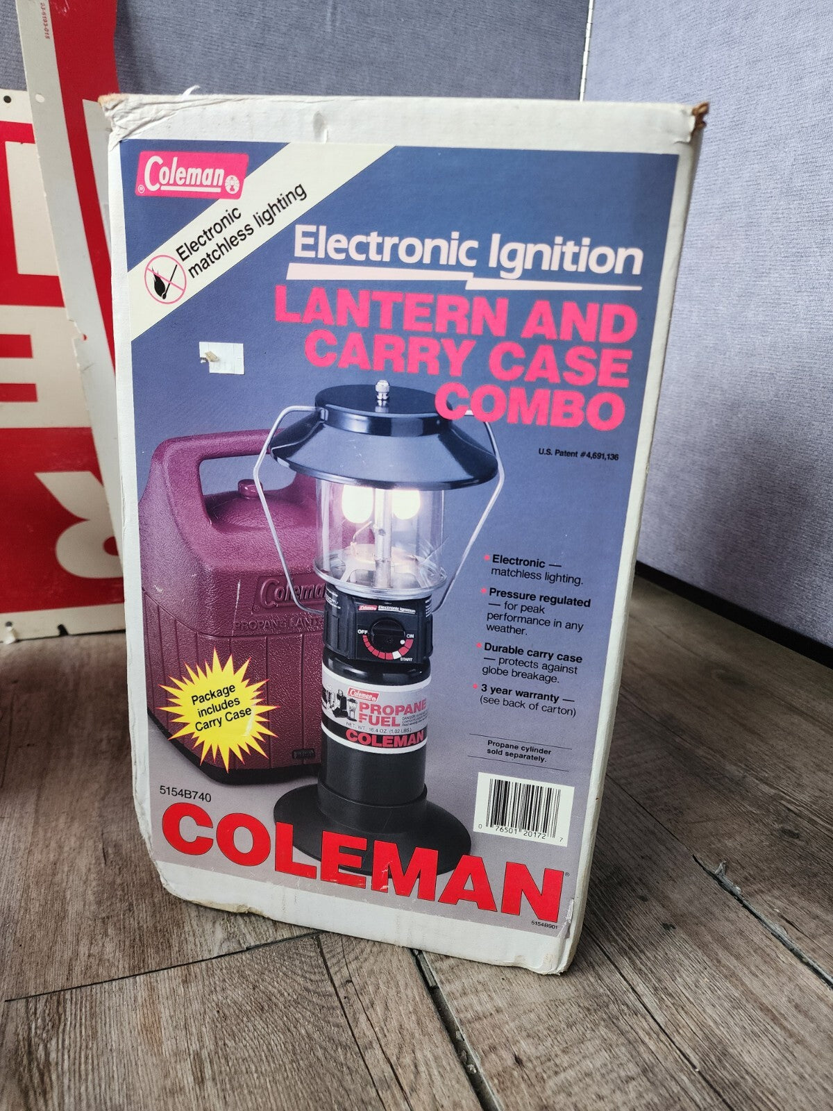 Coleman Lantern And Carry Case Combo 5154B740 - open box