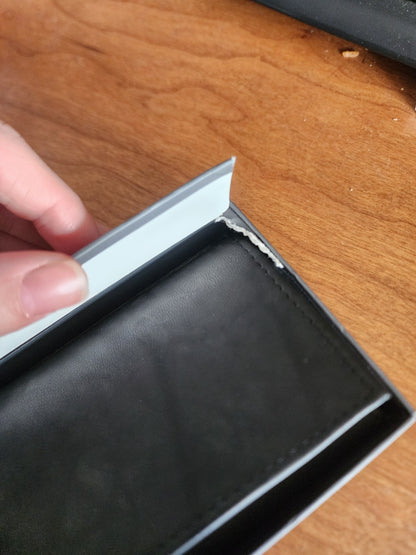Covington Men’s Black Leather Wallet Three Fold