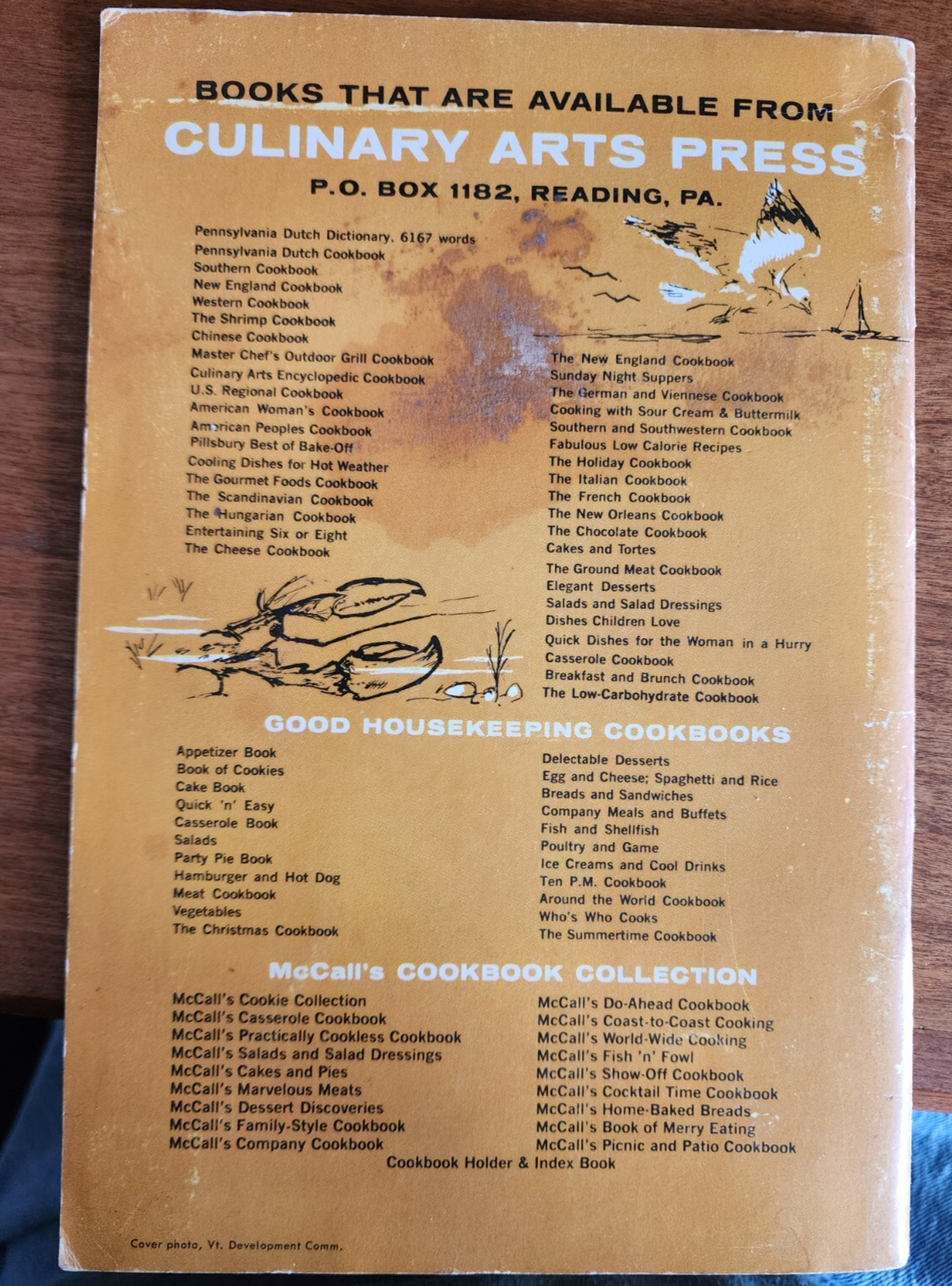 New England Cook Book: 300 Fine Old Recipes, by Kay Morrow - 1968