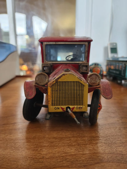 Vtg 1950s Battery Operated Tin Toy Trademark Y Japan Grand-Pa Car