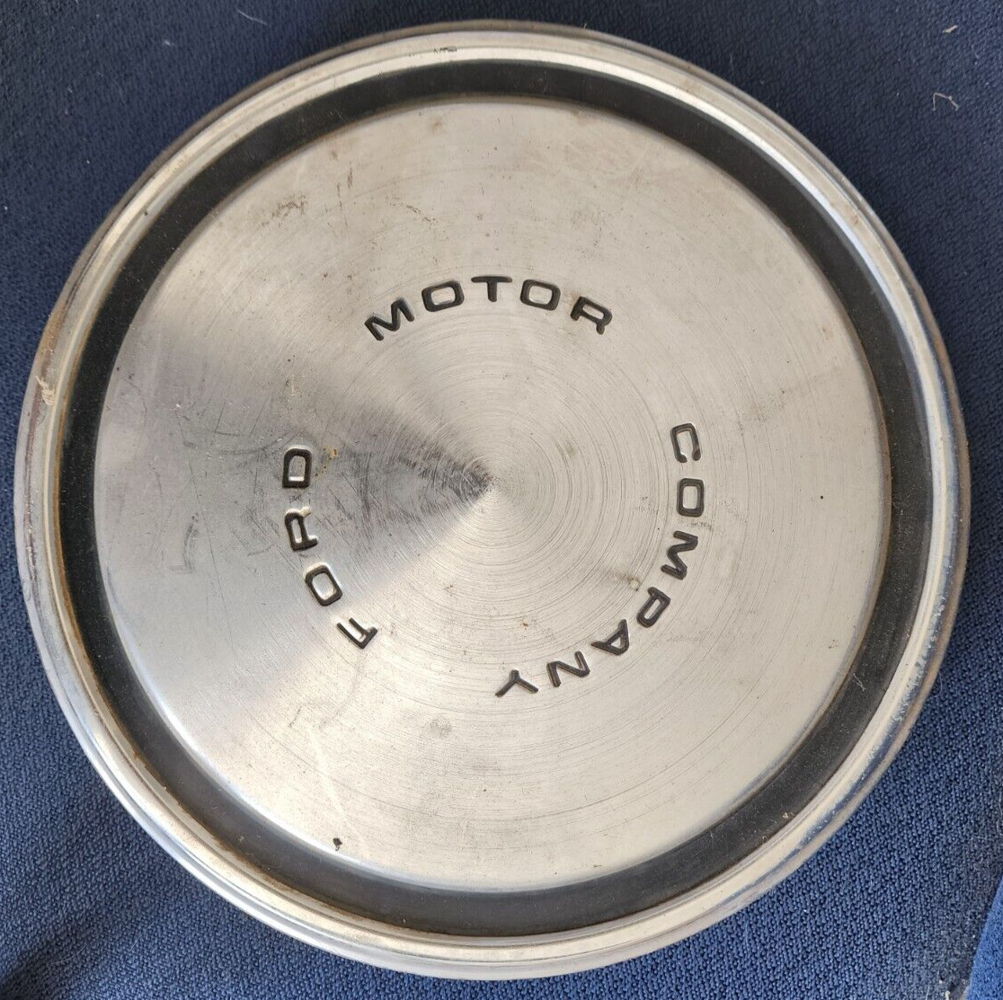 1979-1989  Ford Ltd Crown Vic Police 10.5" Dog Dish Hubcap USED