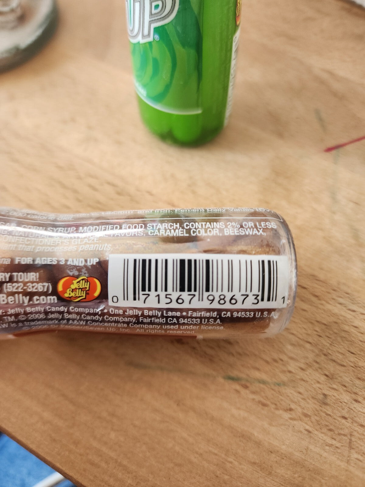 Lot of 2 2006 Jelly Belly A&W & 7UP CANDY 5” Bottle Container Soda Jellybeans