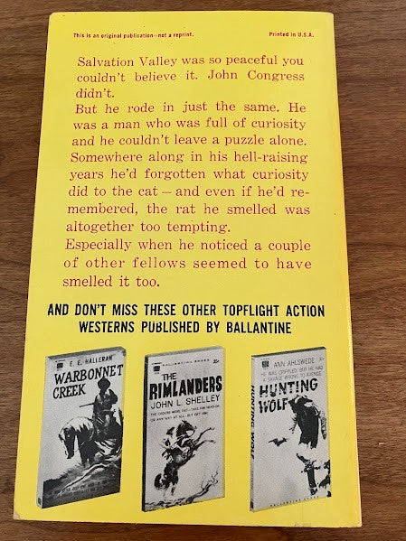 Paperback Westerns by Frank O'Rourke - lot of 2