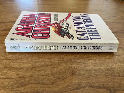 The Cat Among the Pigeons - Agetha Christie