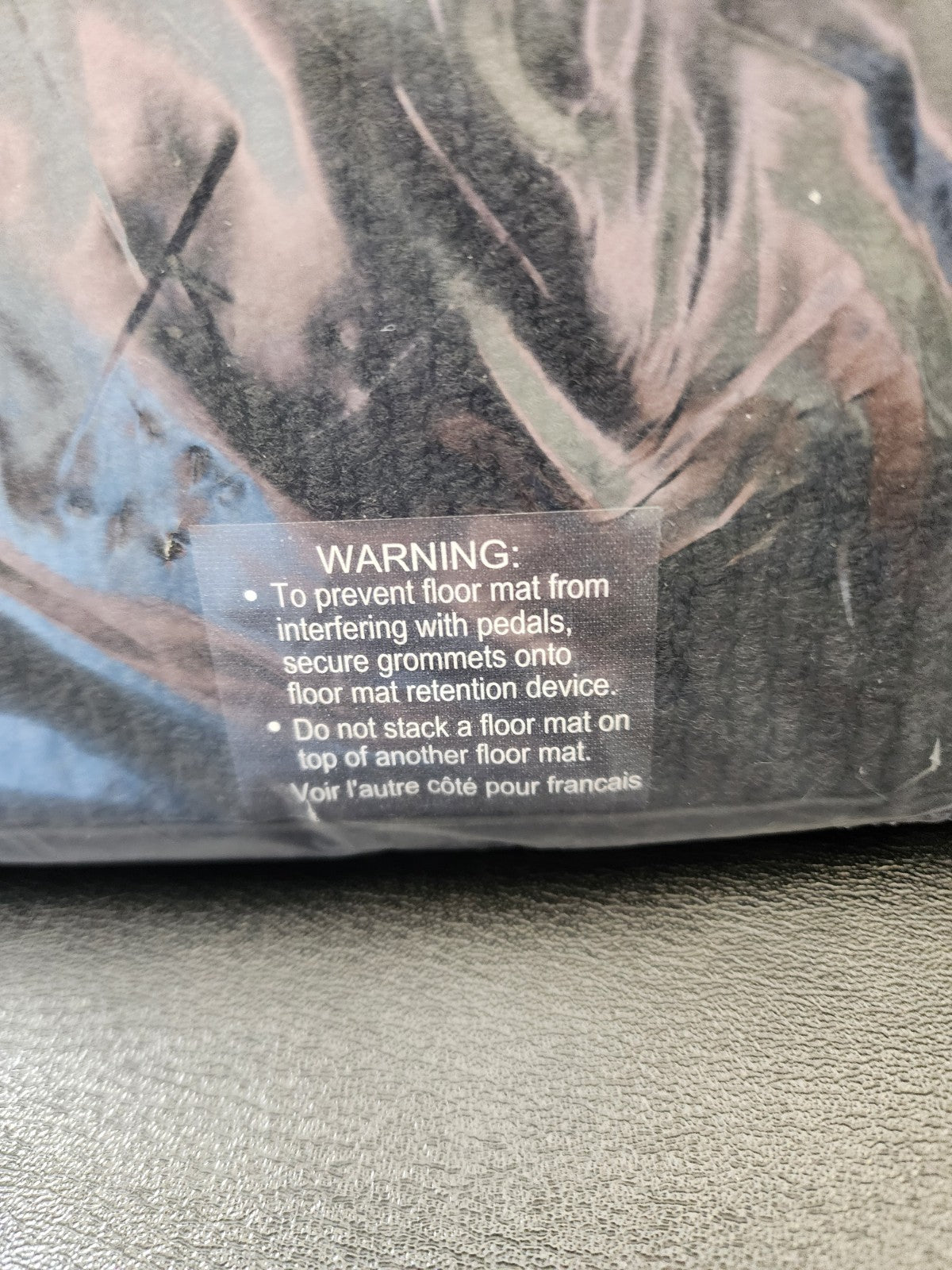 No J505SAL102 New Subaru Legacy Front & Rear Black Carpet Mats