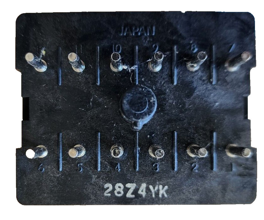 OMRON S3S-C10 CONTROLLER 220VAC 12VDC 50/60HZ