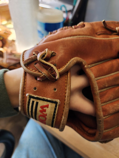 Wilson A2874 Bob Watson Big Scoop 11"-12" First Baseman's Baseball Glove  RHT