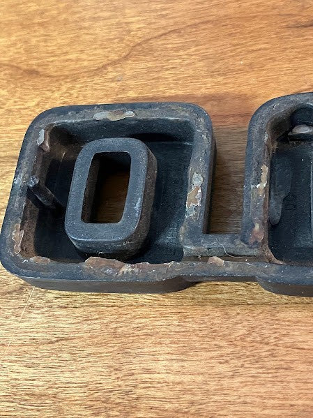 Fender Emblem- Ford Truck F700