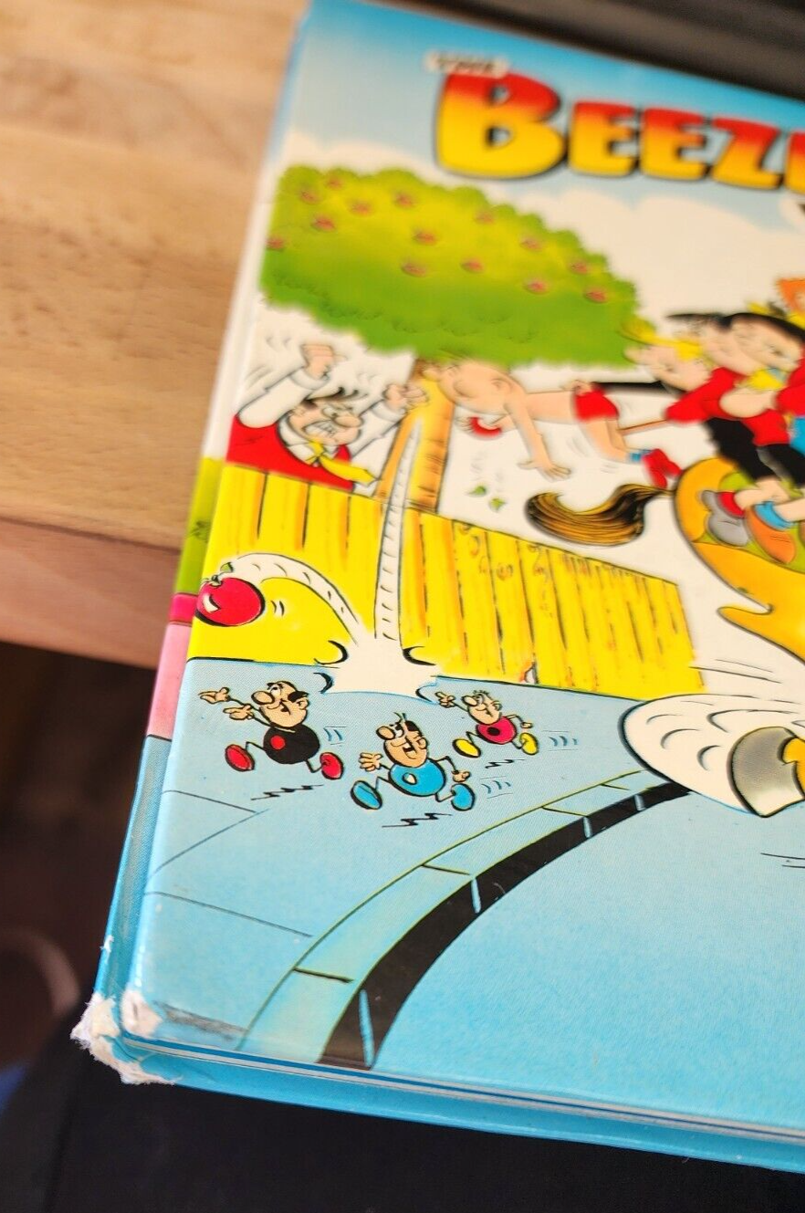 The Beezer Book 1988 (Annual) - Hardcover By ANNUAL