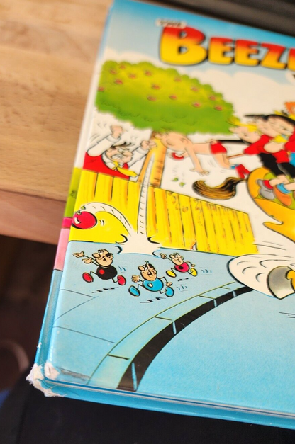 The Beezer Book 1988 (Annual) - Hardcover By ANNUAL