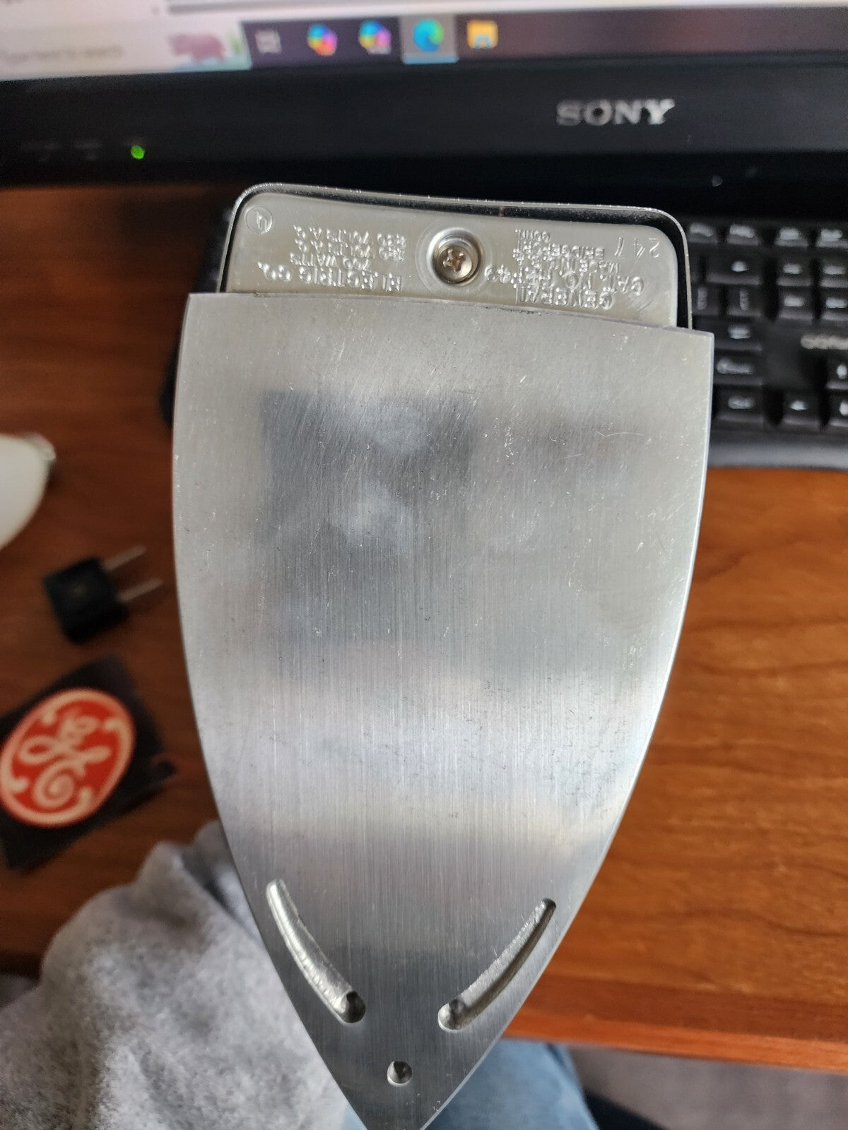VTG Travel Iron Spray Steam & Dry Model F49 120V/230V