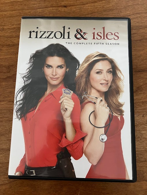 Rizzoli & Isles: The Complete Fifth Season - By Tess Gerritsen