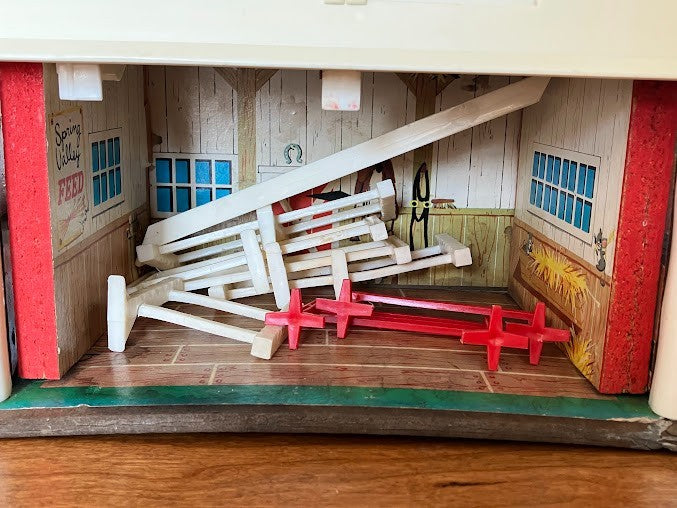 Fisher Price Little People PLAY FAMILY FARM BARN