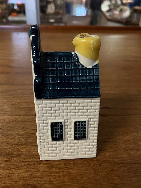 KLM BOLS Delft Blue House #21 - Empty