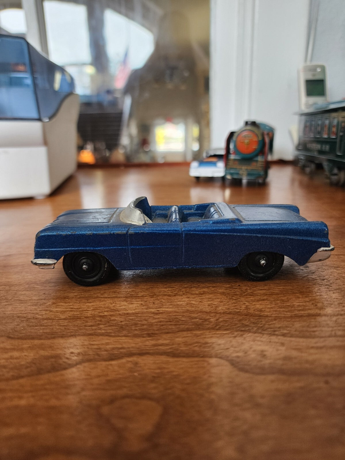 Vtg Tootsie Toy cars~ Made In U.S.A.