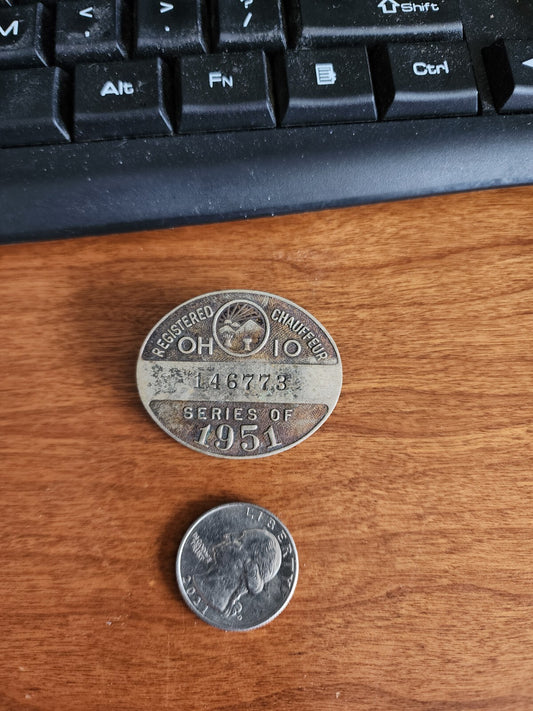 VINTAGE CHAUFFEUR 1948 OHIO REGISTERED LICENSED BADGE 95623