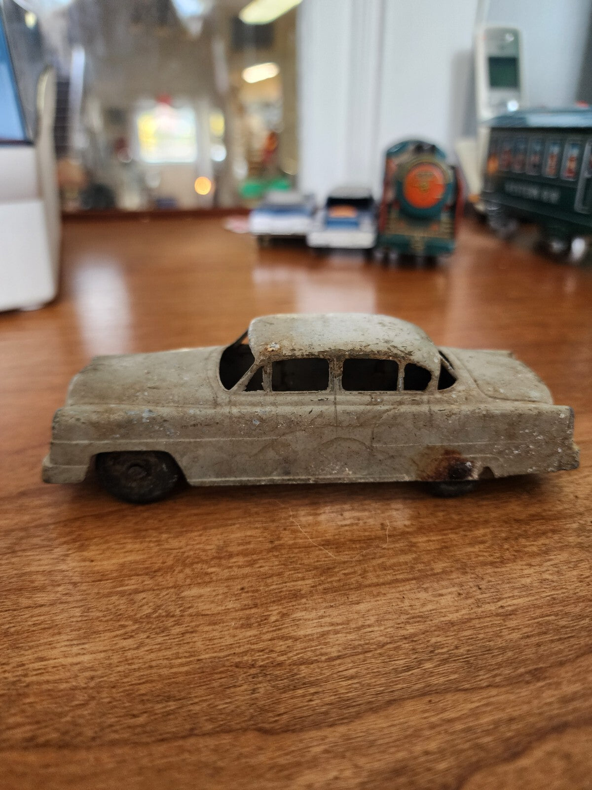 Vtg Tootsie Toy cars~ Made In U.S.A.