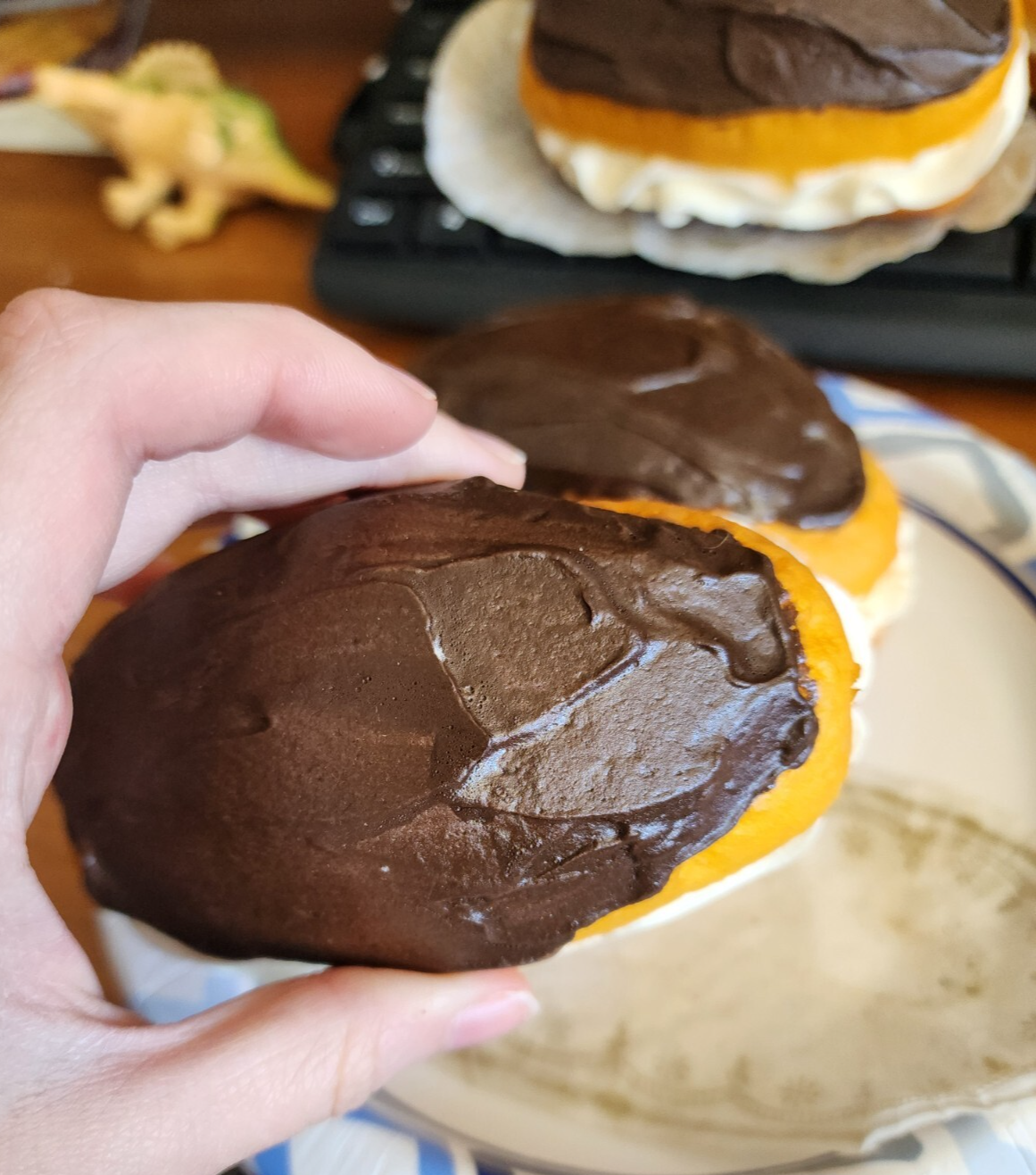 Lot of 6 Display Food Prop Boston Cream Donuts