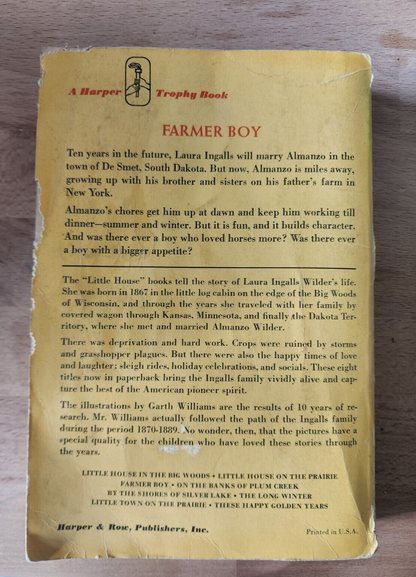 Vintage  paperback Farmer Boy - Laura Ingalls Wilder - 1971 Printing