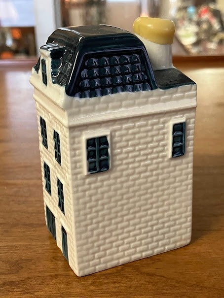 KLM BOLS Delft Blue House #43 - Empty