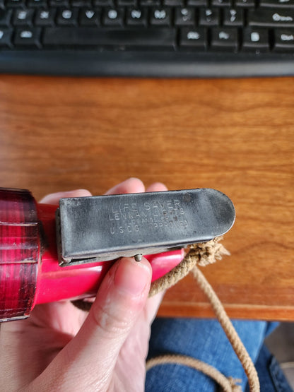 Vintage U.S. Lennan lights Life Preserver Safety Light - not working