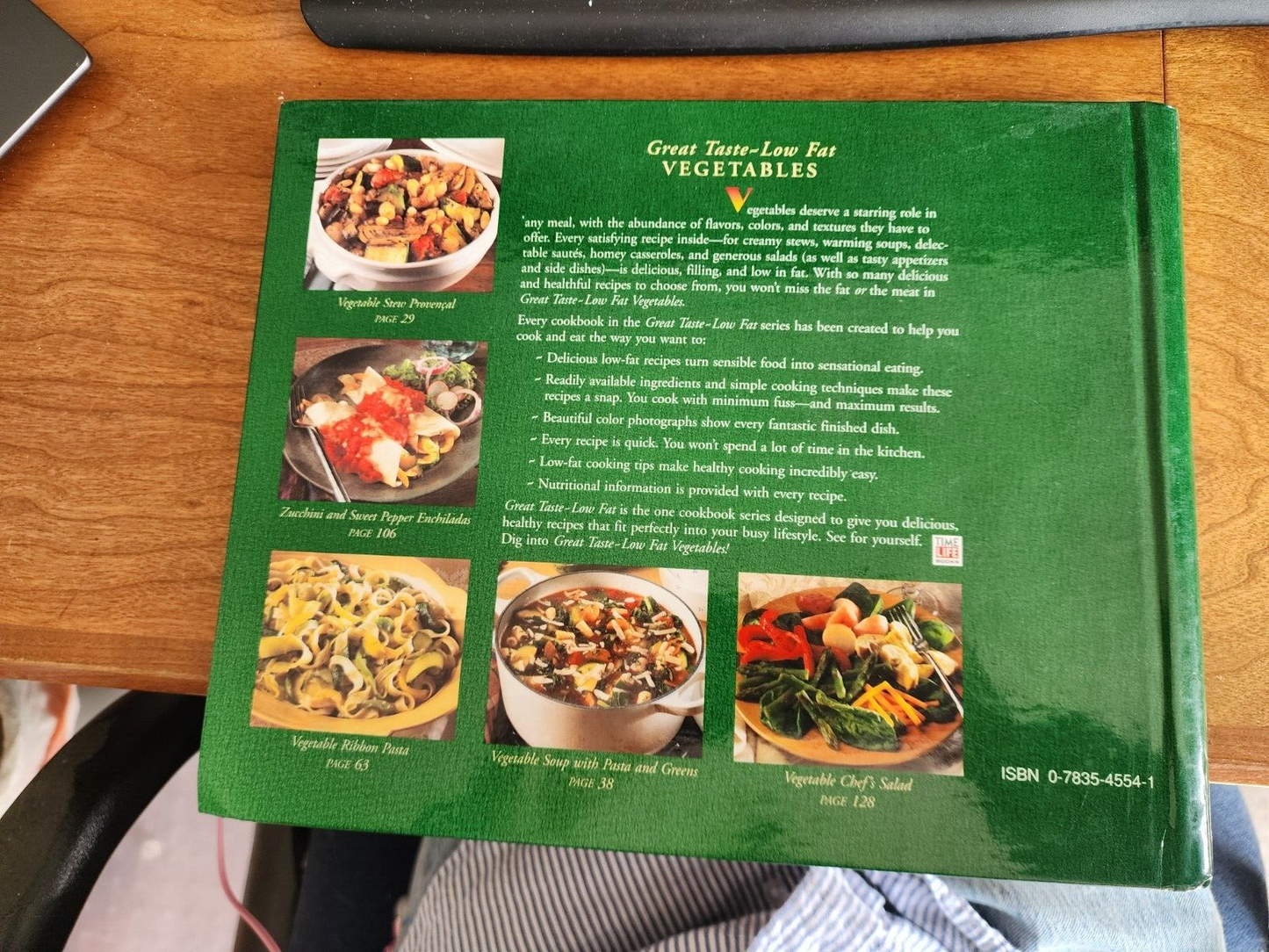 Great Taste-Low Fat: Over 200 Delicious Recipes Under 400 Calories - VG