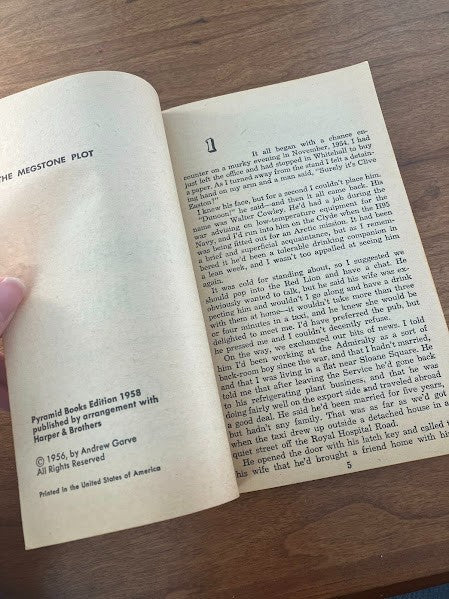 Pyramid Books - THE MEGSTONE PLOT by Andrew Garve