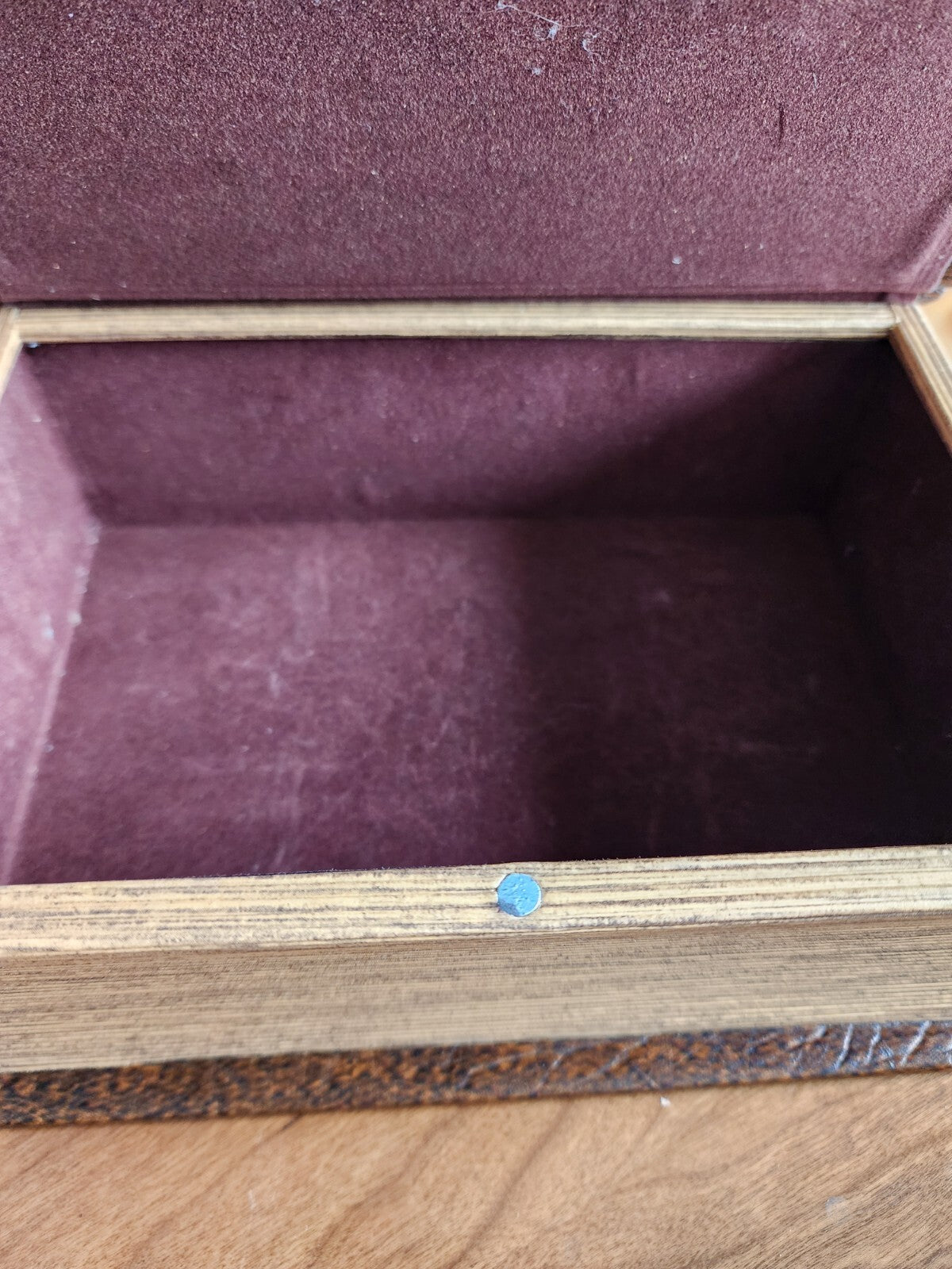 Hidden Compartment Faux Book Magnet Close Lined Secret Cache