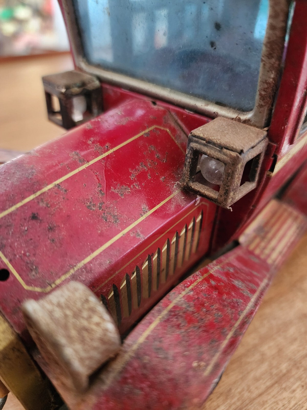 Vtg 1950s Battery Operated Tin Toy Trademark Y Japan Grand-Pa Car