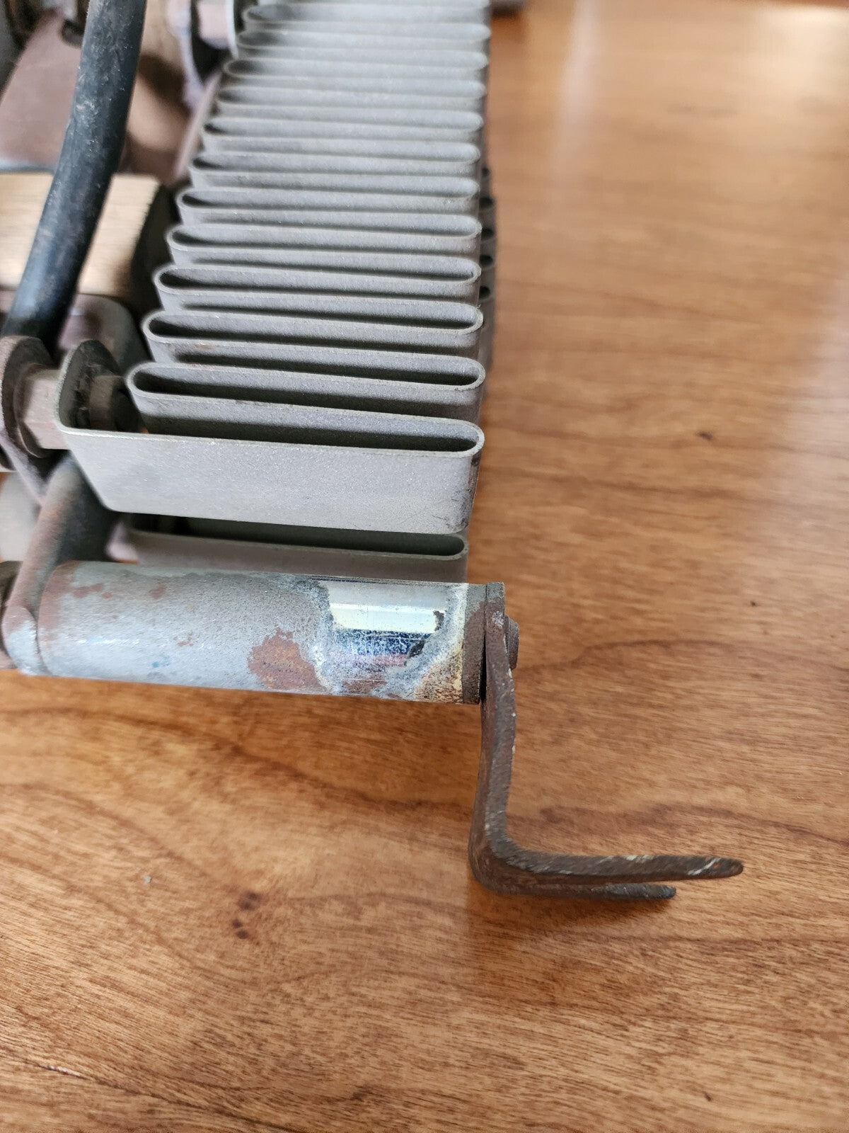 Vtg Hoyt Model No. BT-2A 6 & 12 Bolt Dynamic Battery Loadmaster Tester