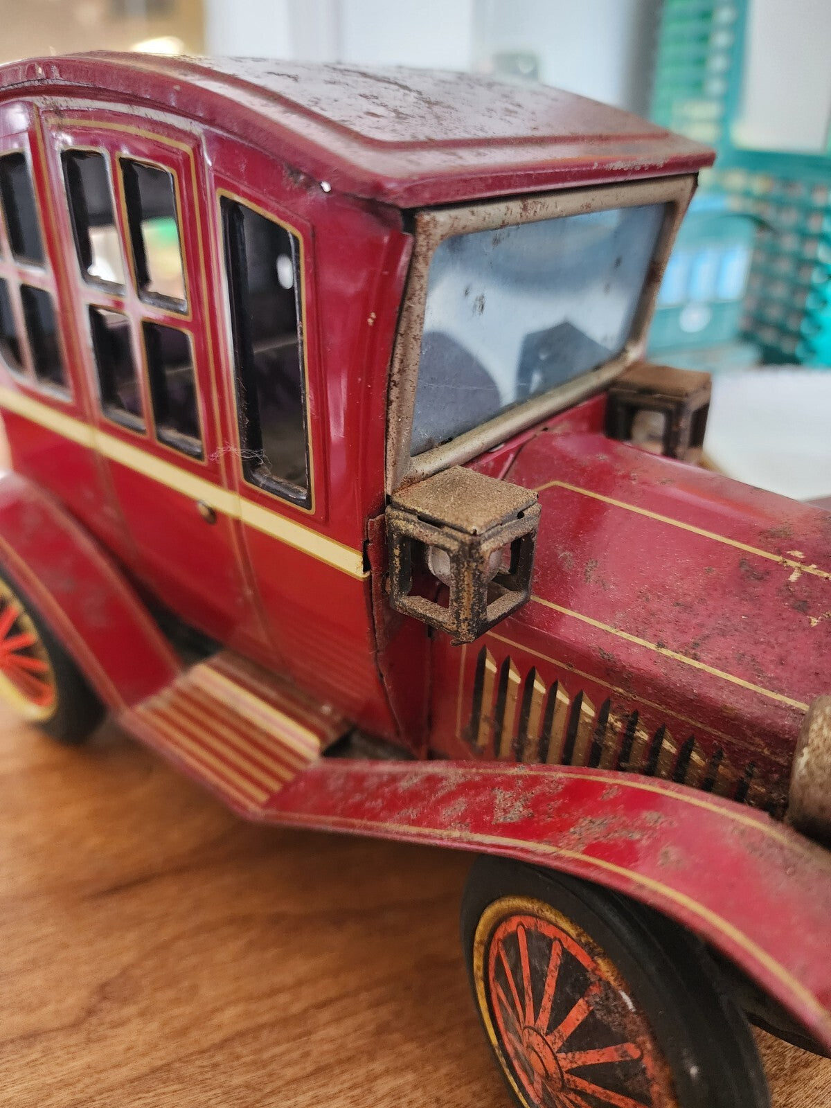 Vtg 1950s Battery Operated Tin Toy Trademark Y Japan Grand-Pa Car