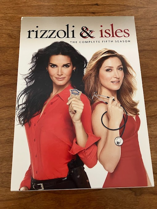 Rizzoli & Isles: The Complete Fifth Season - By Tess Gerritsen