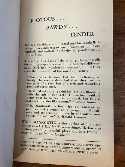 Vintage Paperbacks - Wolf Mankowitz: OLD SOLDIERS NEVER DIE