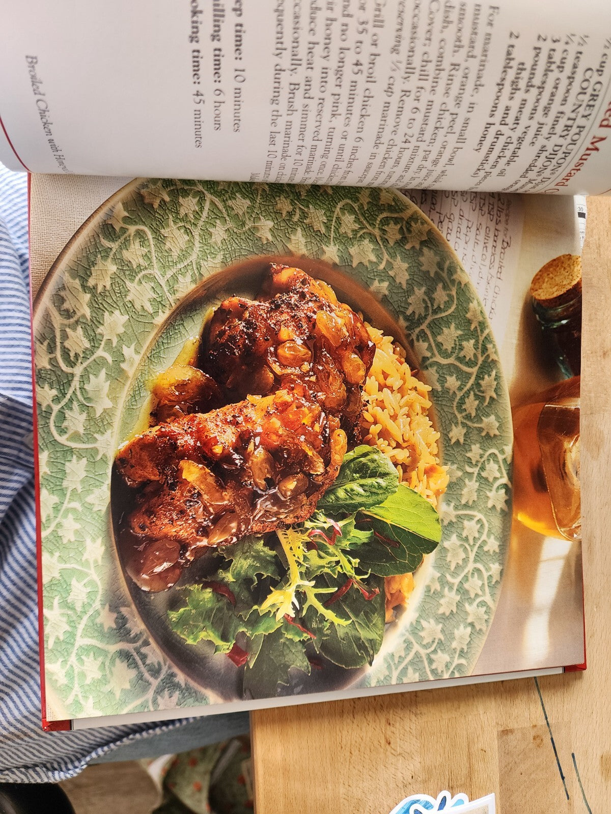 101 CHICKEN RECIPES A COLLECTION OF YOUR FAVORITES LARGE HC COOKBOOK