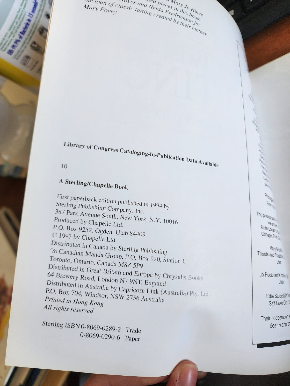 Paperback A New Twist On Tatting: More Than 100 Glorious Designs  - VERY GOOD