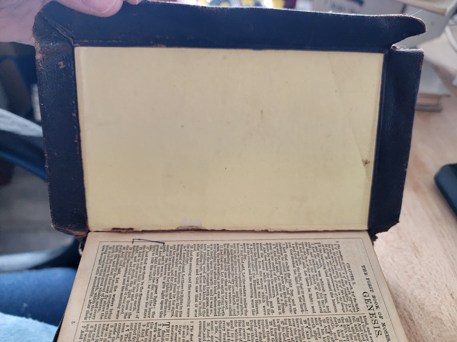 Holy Bible "moaps" 19th century - Leather