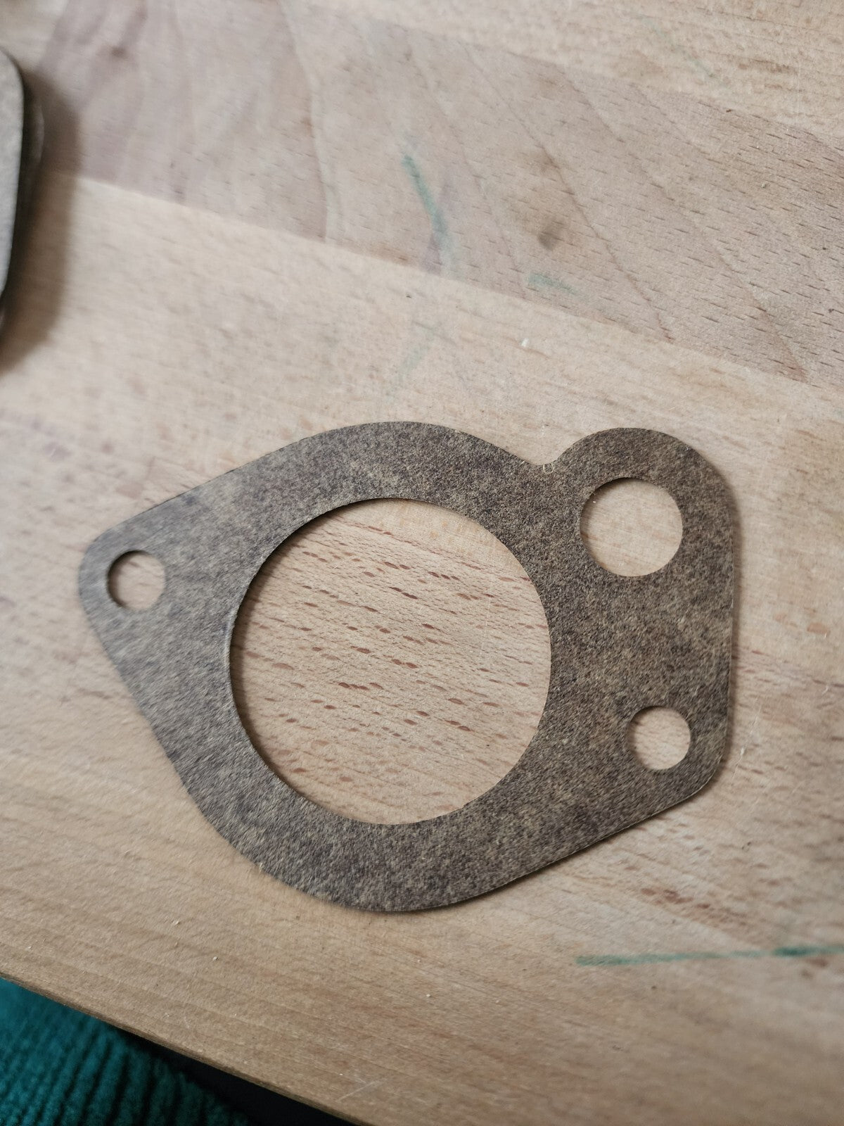 1965 FORD WATER OUTLET GASKET no. 13815 Qty. 1