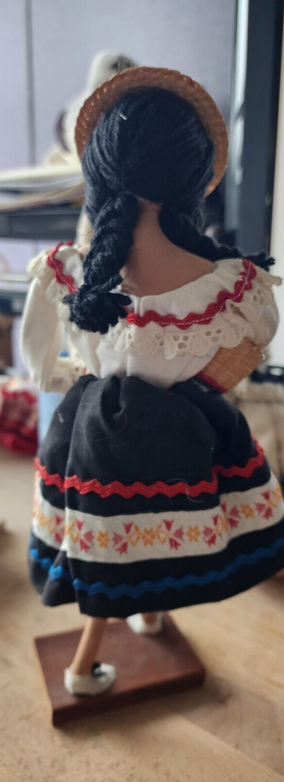 Pre-owned Colombian hand painted Doll w/ basket 13"