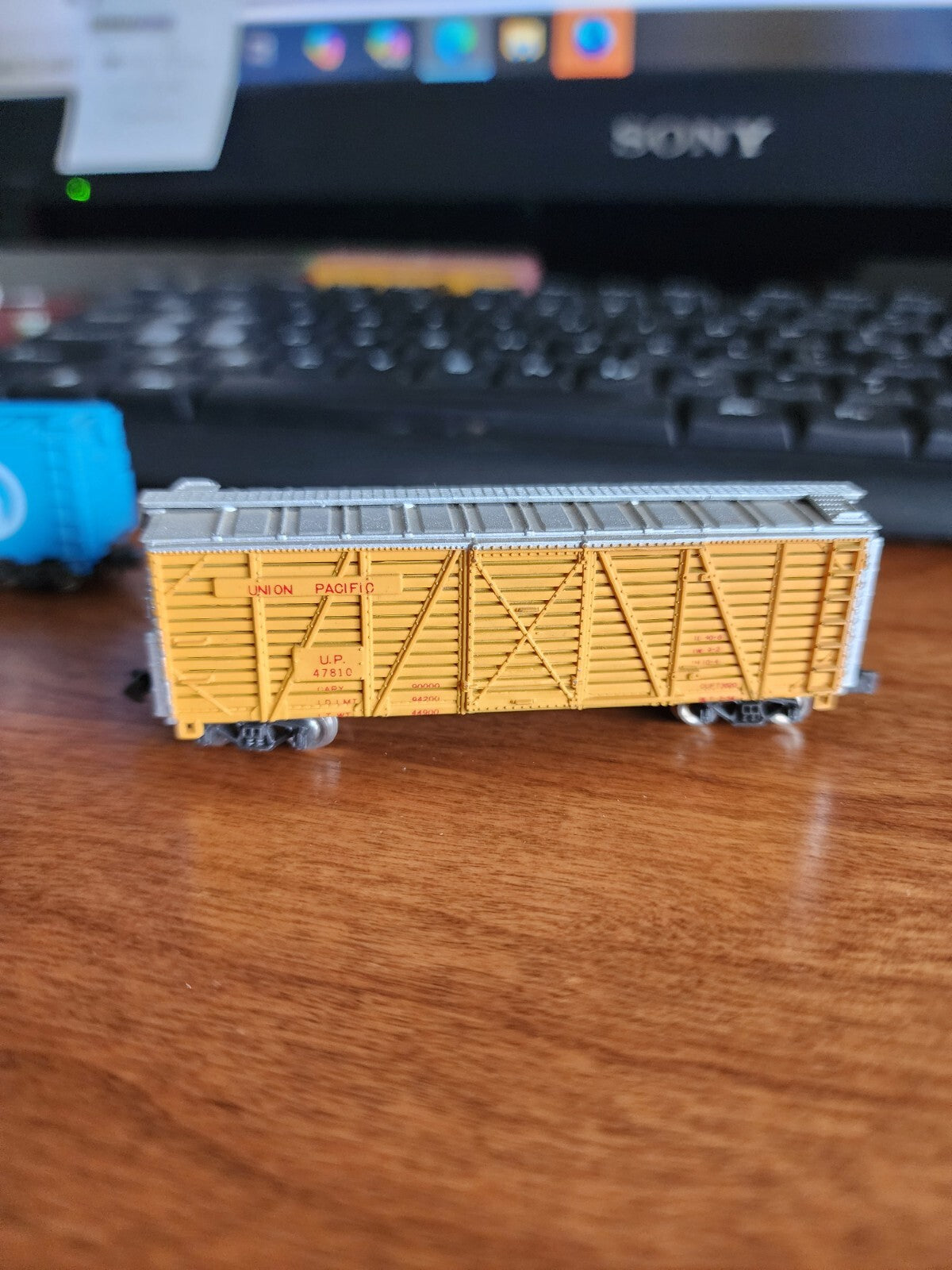 Vtg Kato Con-Cor N Scale Train Union Pacific