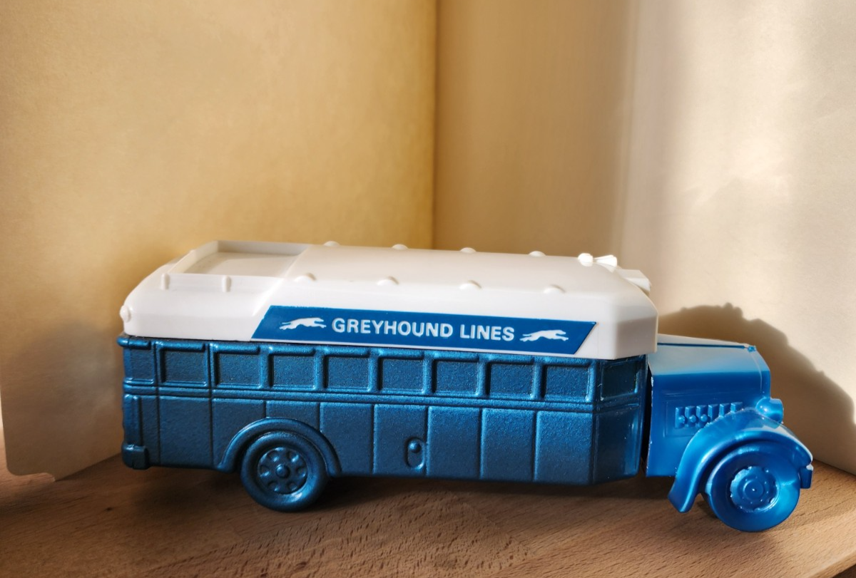Vintage Avon Blue Greyhound Bus Line 5 oz. Everest After Shave