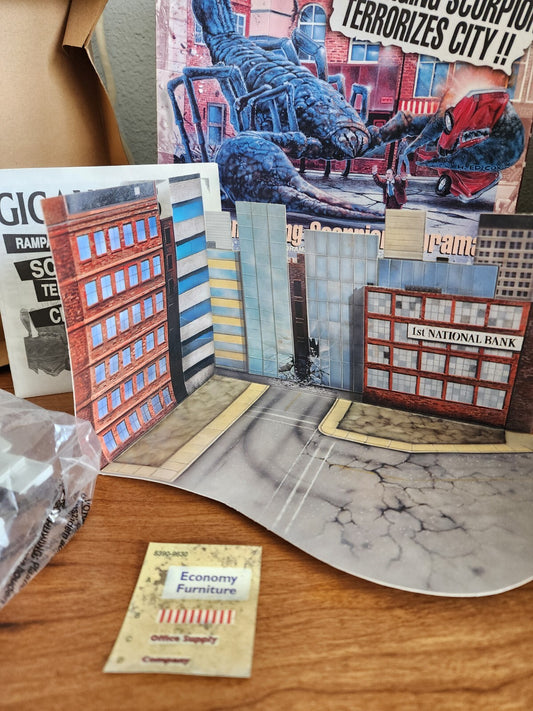 Vintage AMT/ERTL Gigantics RAMPAGING SCORPION DIROMA Model Kit - Open Box