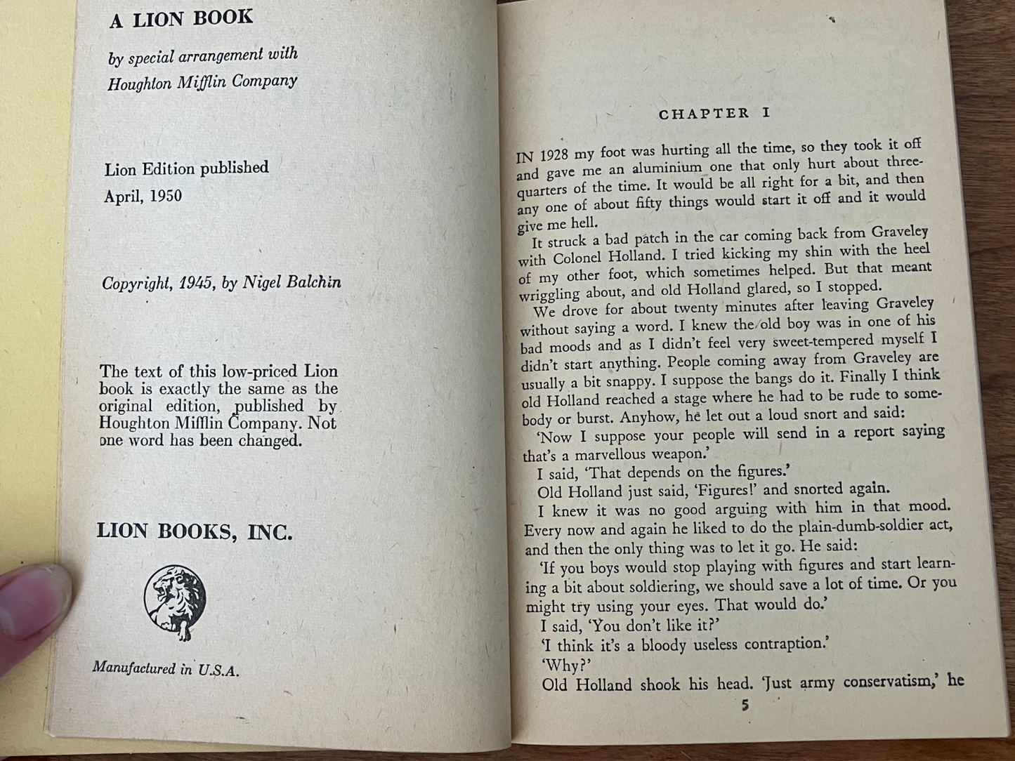 Vintage Paperback - The Small Back Room by Nigel Balchin